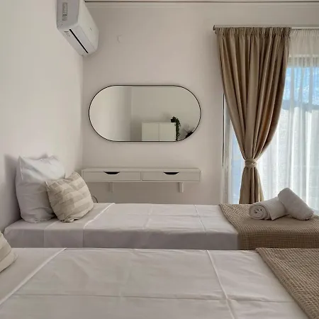 The Olive Ocean Tolón