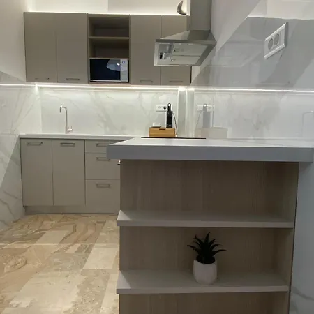 The Olive Ocean 托隆